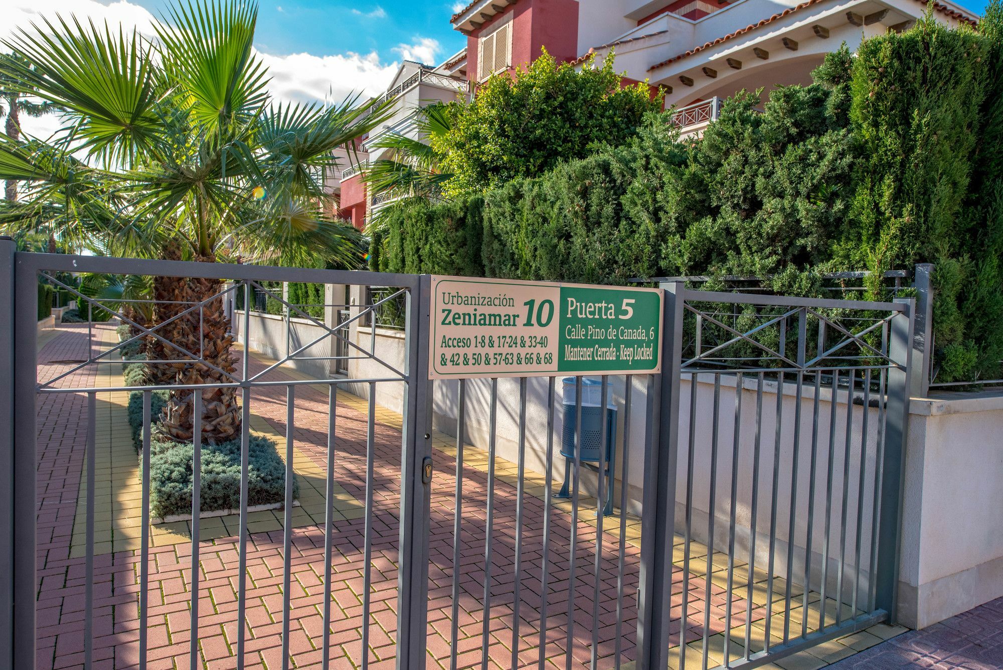 Apartamento Bennecke Monica Apartment Orihuela Exterior photo